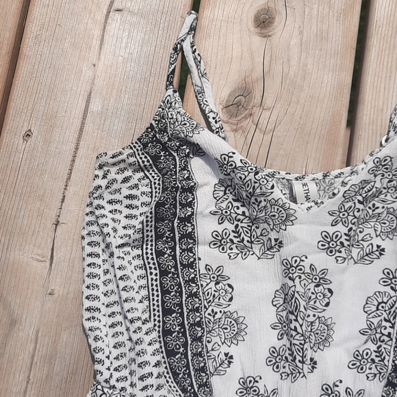 Romper - Picture 3 of 11